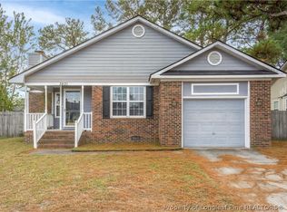 3831 Goforth Dr, Hope Mills, NC 28348