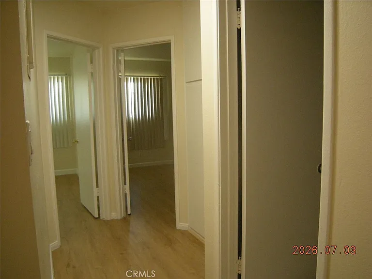 1260 Superior Ave #C — Photo 7