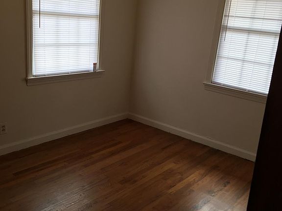 5th image of 211 N Seminole Dr