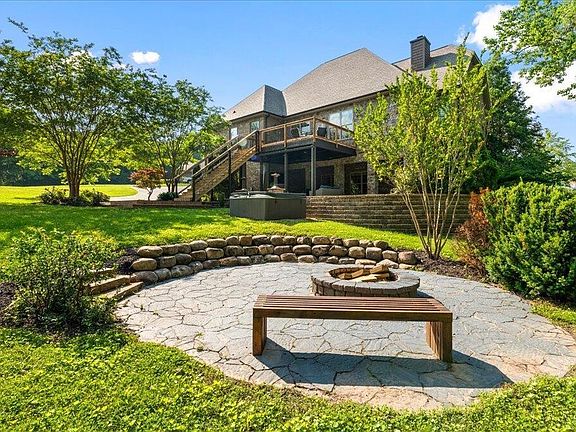 2nd image of 1304 Collier Ridge Ln