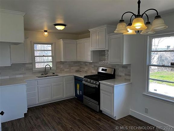 3rd image of 523 S 80th East Ave