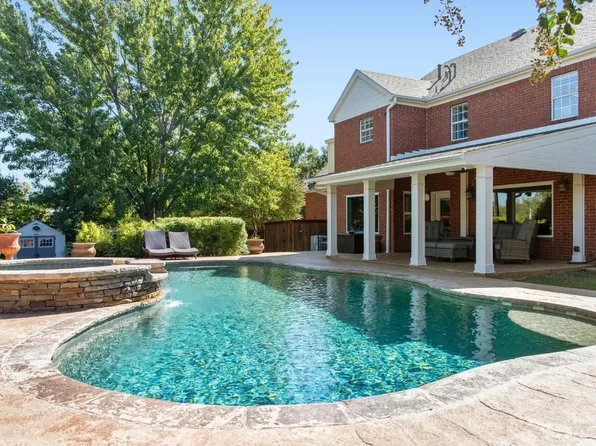 2905 Good Shepherd Dr, Brownwood, TX 76801