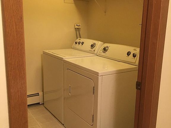 5th image of 1057 Harwood Ave APT 3