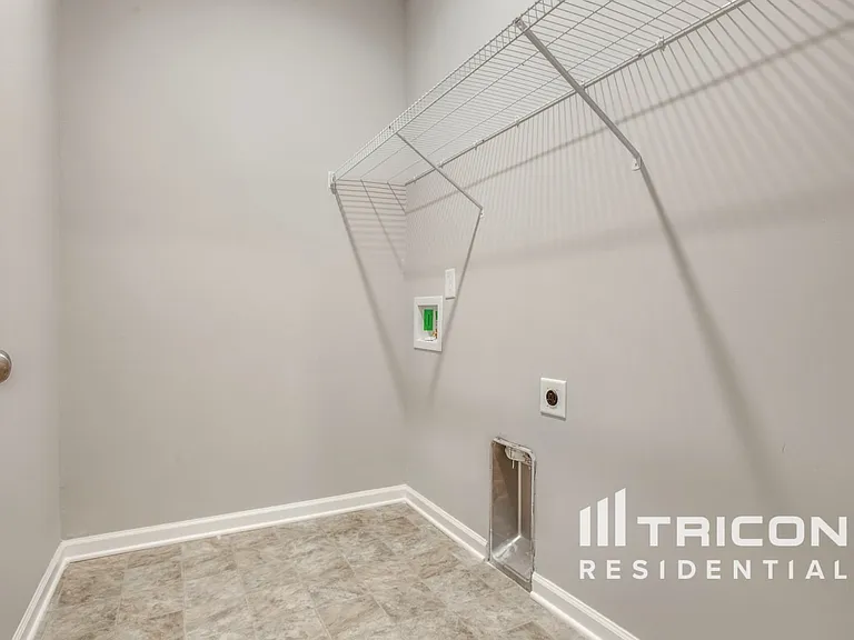 Tricon Spring Hill — Photo 24