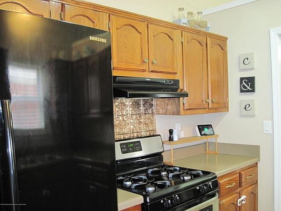 4th image of 1096 W East Ross Pkwy
