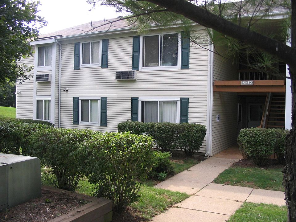 2nd image of 73 Marlowe Ct #73