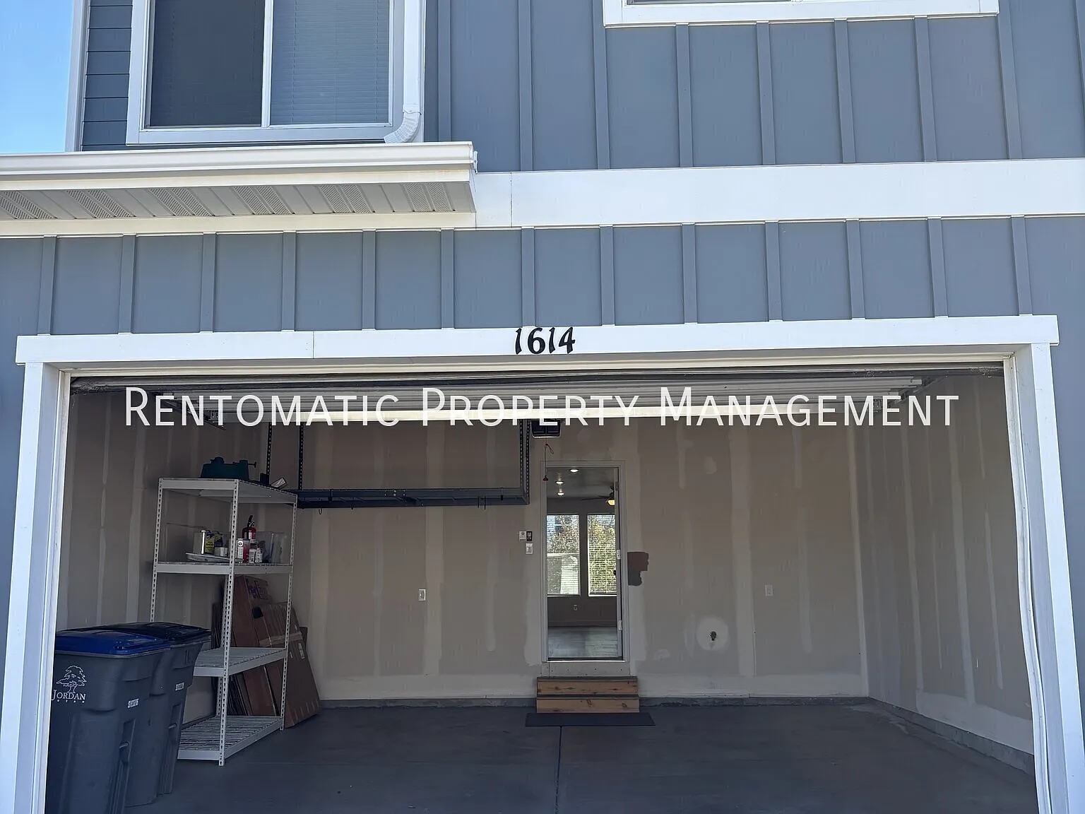 4 bed, 2.5 bath, 2804 sqft, $2,799 — Photo 3