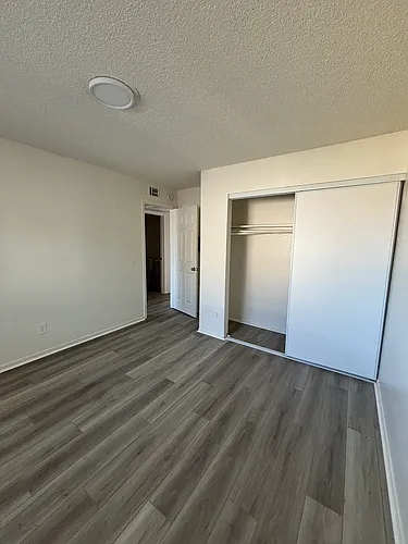 1134 E Avenue Q #8 Photo 1