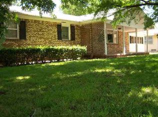 410 N Illinois St, Oxford, KS 67119