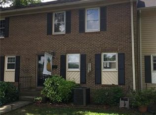 1808 Sabrina Ct, Charlotte, NC 28210