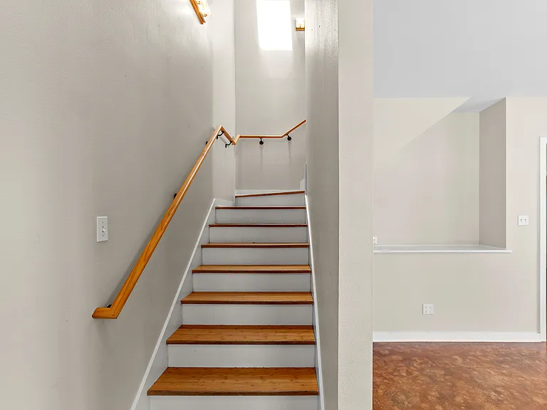 2314 S 5th St — Photo 11