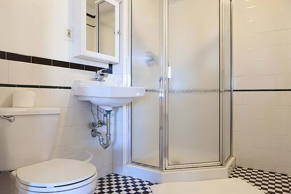 Rented by Dream Space Realty | media 25