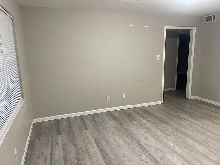2523 Cedar Ln #7 — Photo 4