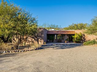 2911 N Wentworth Rd, Tucson, AZ 85749