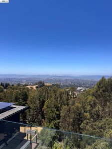 6077 Skyline Blvd, Oakland, CA, 94611