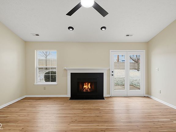 4th image of 14649 Meadowcreek Dr