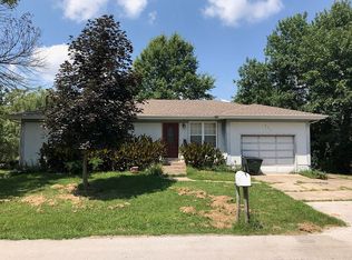 371 S Meadowlark St, Fair Grove, MO 65648