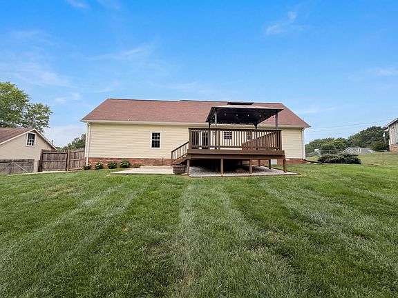 5th image of 1758 Broadripple Dr