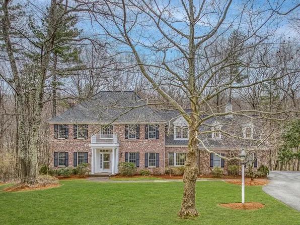 10 Stoney Brook Rd, Hopkinton, MA 01748