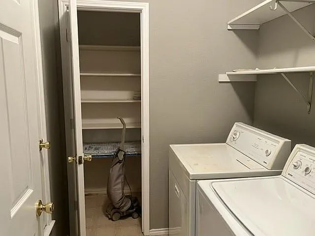 517 E Grubb Dr — Photo 15