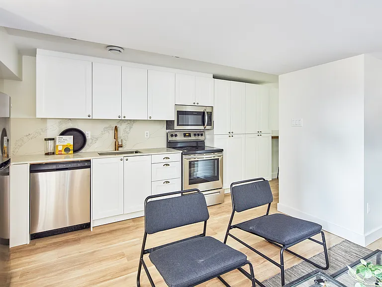 117 Hopewell Ave — Photo 19