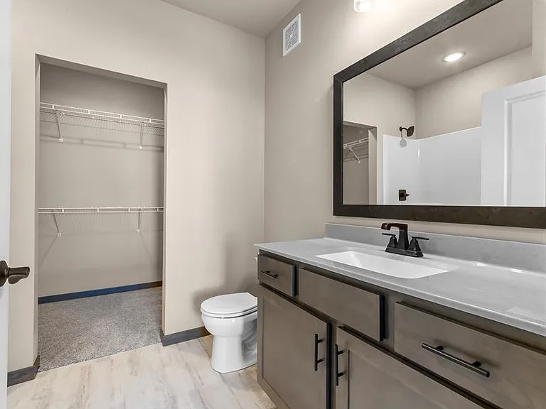 Foxtail Lofts — Photo 6