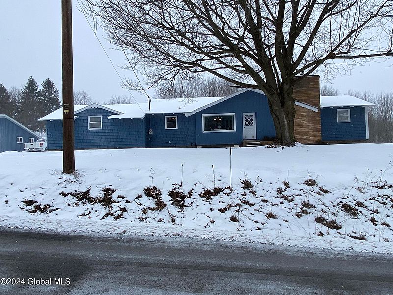 3rd image of 4349 Camp Road