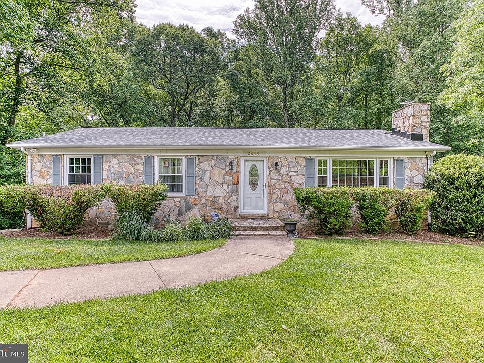 1st image of 2655 Collins Ct