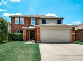 2047 La Salle Trl, Grand Prairie, TX 75052