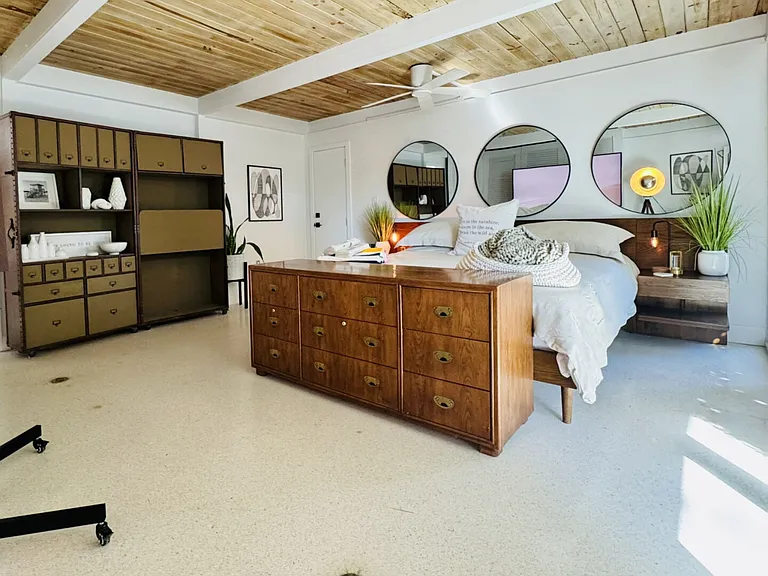 Commonwealth Dr — Photo 12