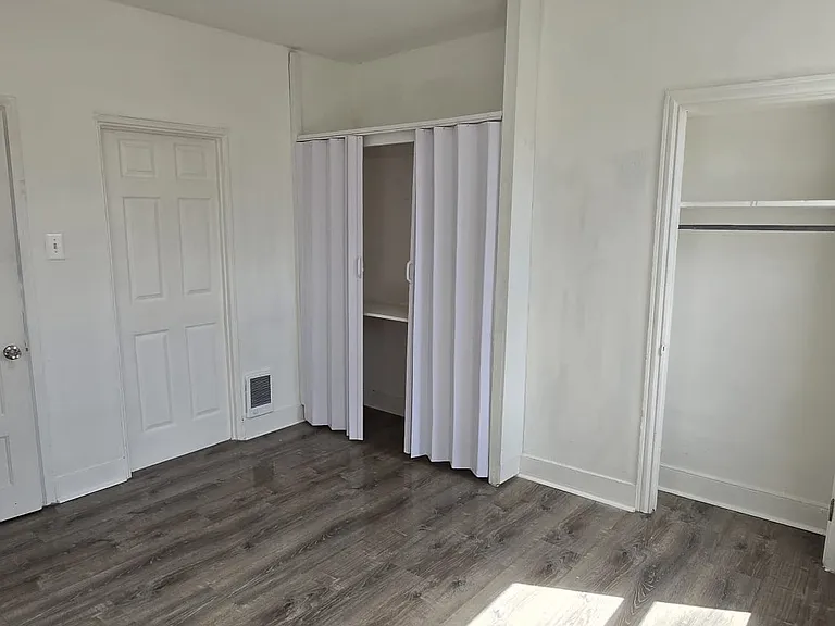 3513 Dillman St — Photo 5