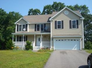 1 Jean Dr, Seabrook, NH 03874