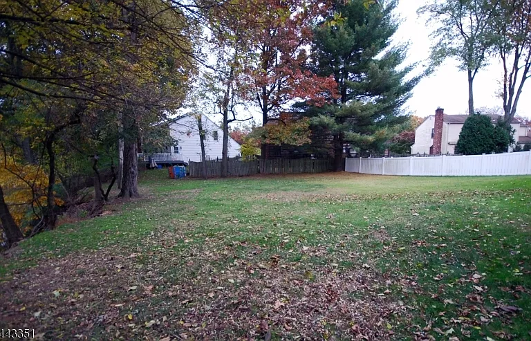 6 Heather Ln — Photo 28