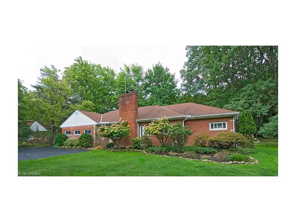 22794 Harms Rd photo 1