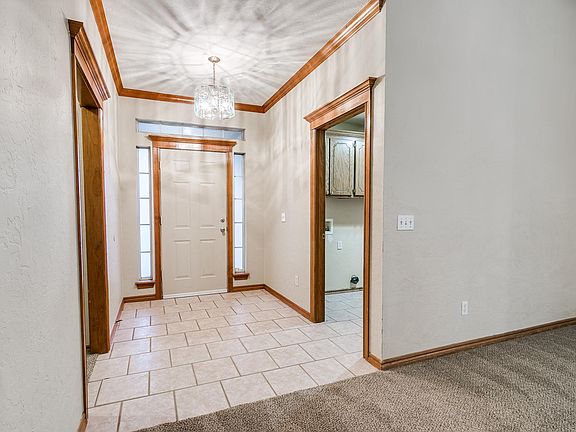 2nd image of 613 E Katelyn Ln