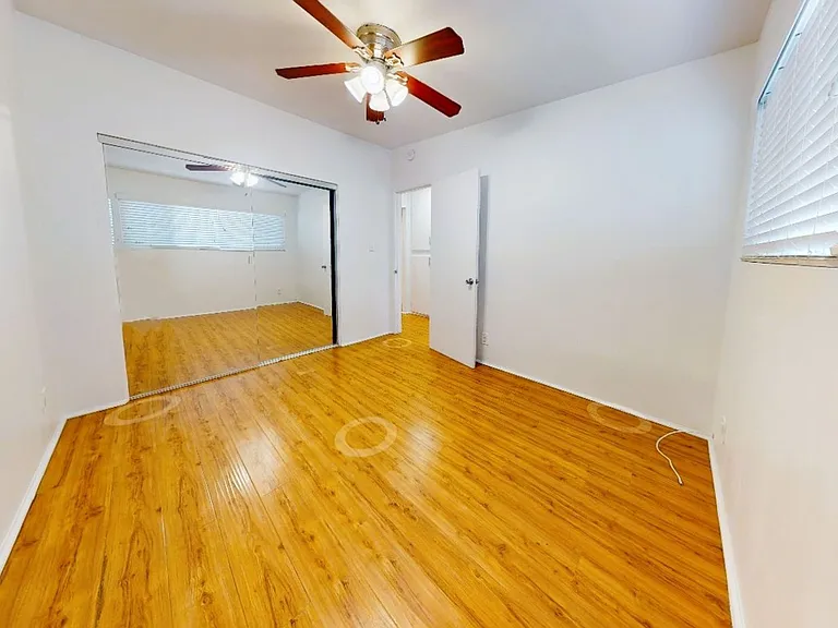 3638 Midvale Ave — Photo 12
