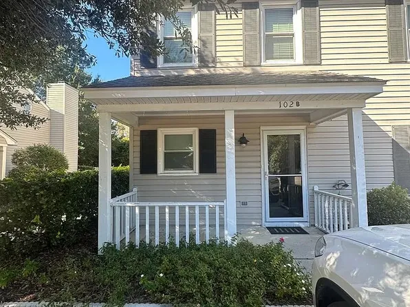 102 Lullwater Dr, Wilmington, NC 28403