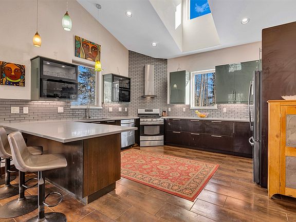 2nd image of 43 Clover Court
