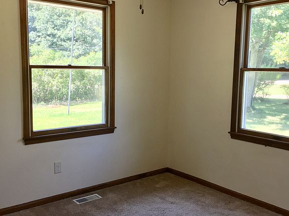 2nd image of 12920 112th Ave