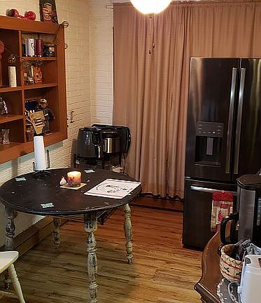 Breakfast and coffee area