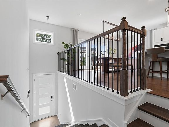 3rd image of 1151 Rivard Cir NW
