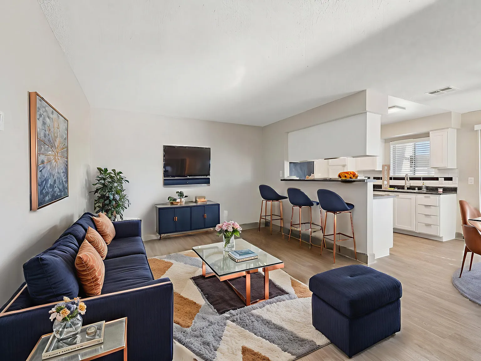 The Bristol at Sunset Apartment Homes — Photo 2