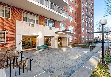 52-40 39th Drive, #9J