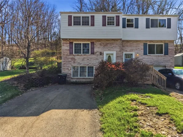 538 Pine Line Dr, Pittsburgh, PA 15237