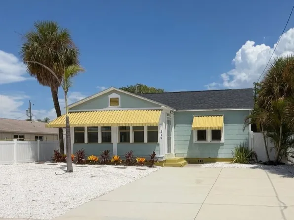 319 77th Ave, Saint Pete Beach, FL 33706