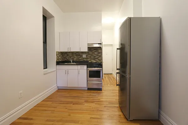 Rented by Compass | media 7