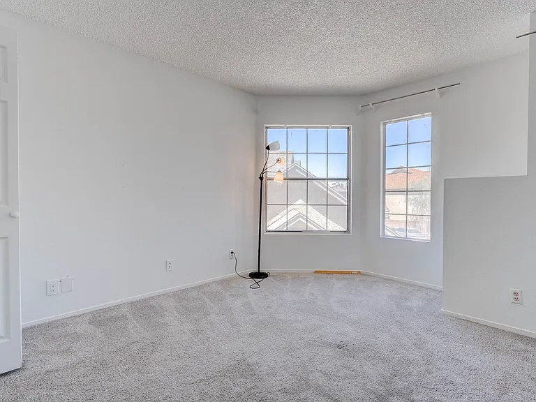 5519 Myron Cir — Photo 35