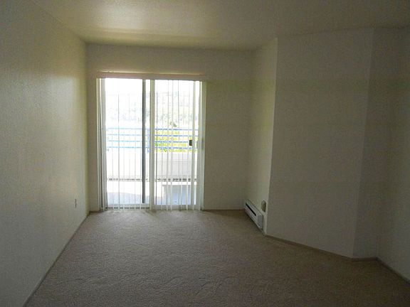 5th image of 2244 13th Ave W APT 104