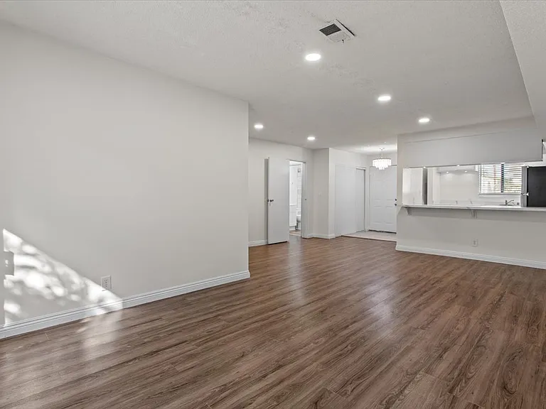 1635 West Blvd #2 — Photo 3