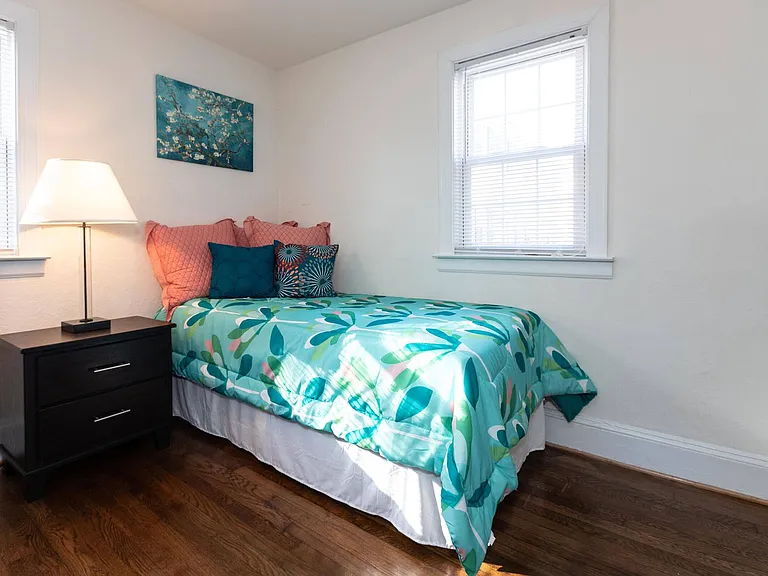 Apartments of Merrimac — Photo 10